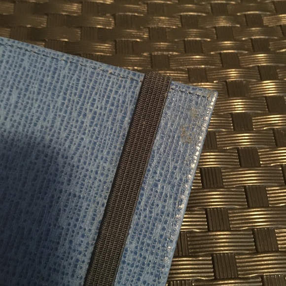 Massimo Dutti Card Case/Cardholder - Picture 5 of 5